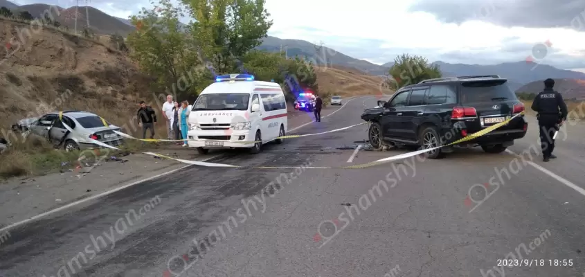 Բախվել են Lexus-ն ու BMW-ն. կա 5 վիրավոր