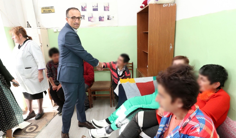 Հոգեկան առողջության խնդիրներ ունեցող անձանց խնամքը պետք է ուղղված լինի նրանց արժանապատիվ կյանքի ապահովմանը․ նախարար