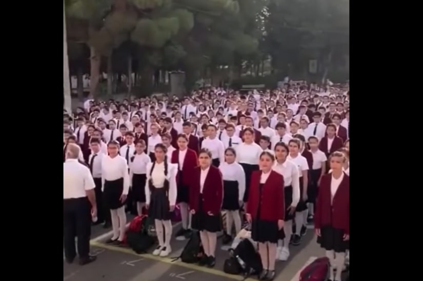 Ինչպես են ադրբեջանցի դպրոցականներին հայատյացություն սովորեցնում․ տեսանյութ