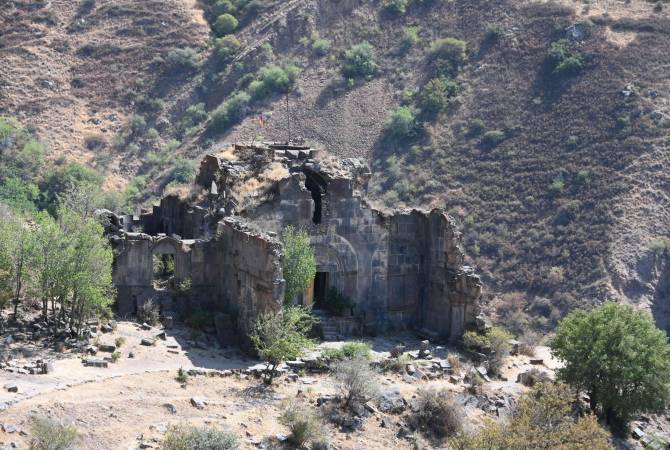 Աղջոց վանք՝ կառուցելու և վերակառուցելու ժամանակը