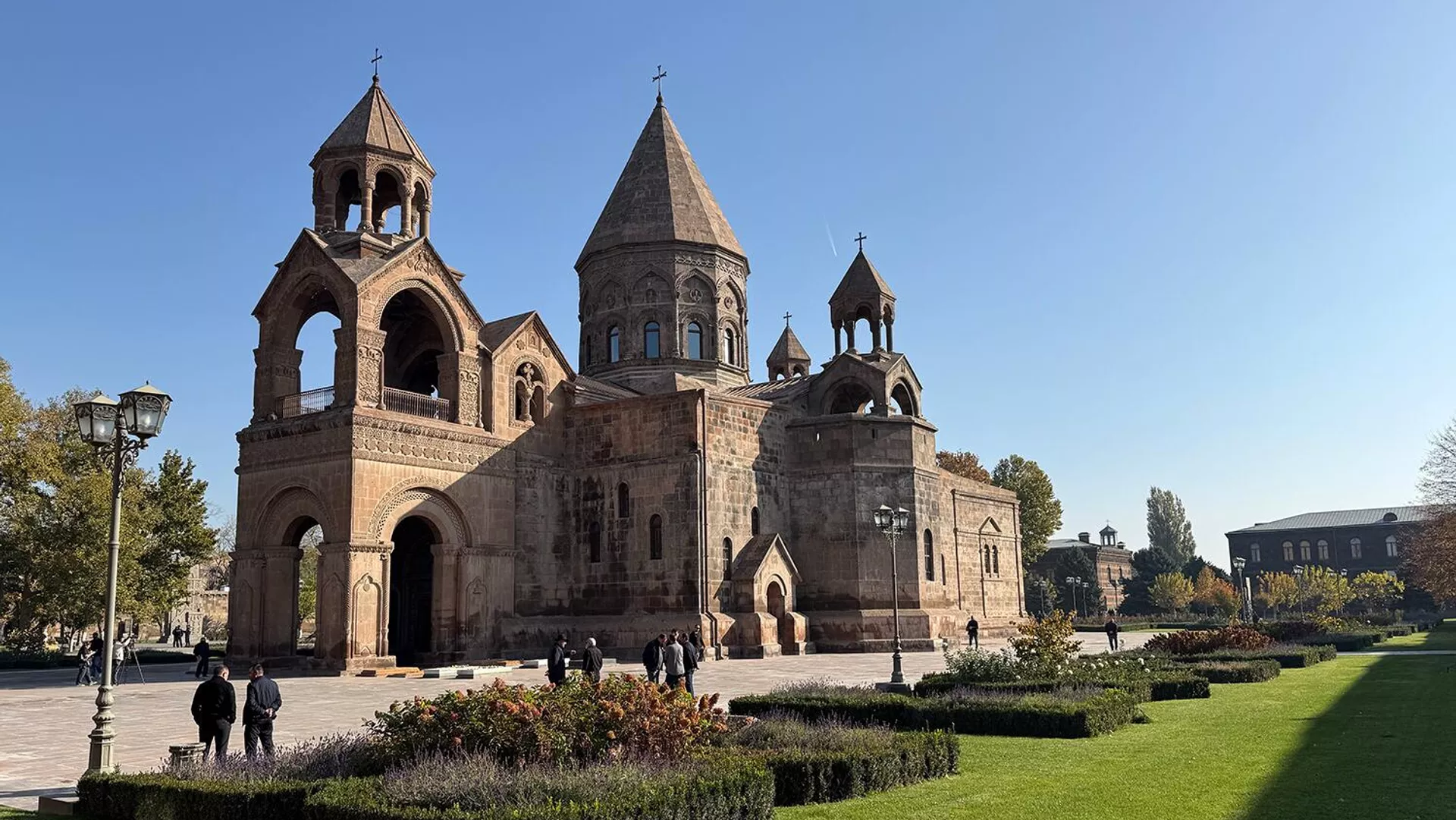 Եկեղեցուն անհատույց սեփականության իրավունքով հող այլևս չի տրվի. ԱԺ–ն ընդունեց օրենքը