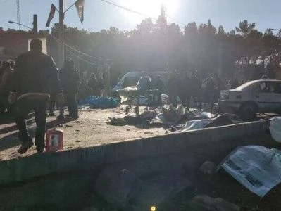 В Иране объявлен траур в связи со взрывами у кладбища в Кермане