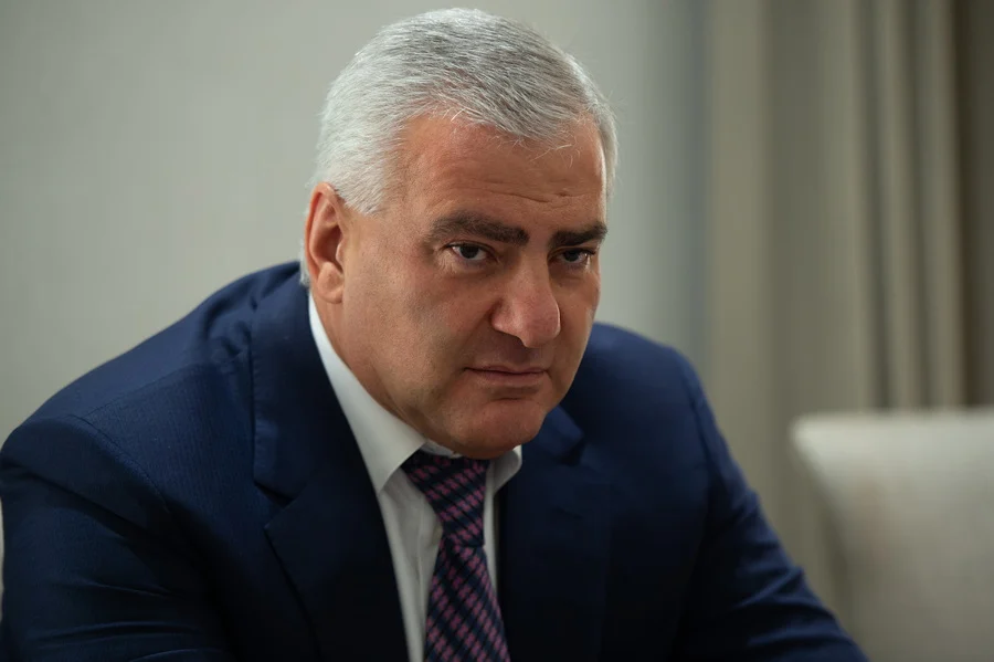 Մշտապես աչքի եք ընկել բացառապես իշխանահաճո որոշումներ կայացնելու վարքագծով. Սամվել Կարապետյանը ՔԿՀ-ից դիմել է դատավոր Արմեն Դանիելյանին