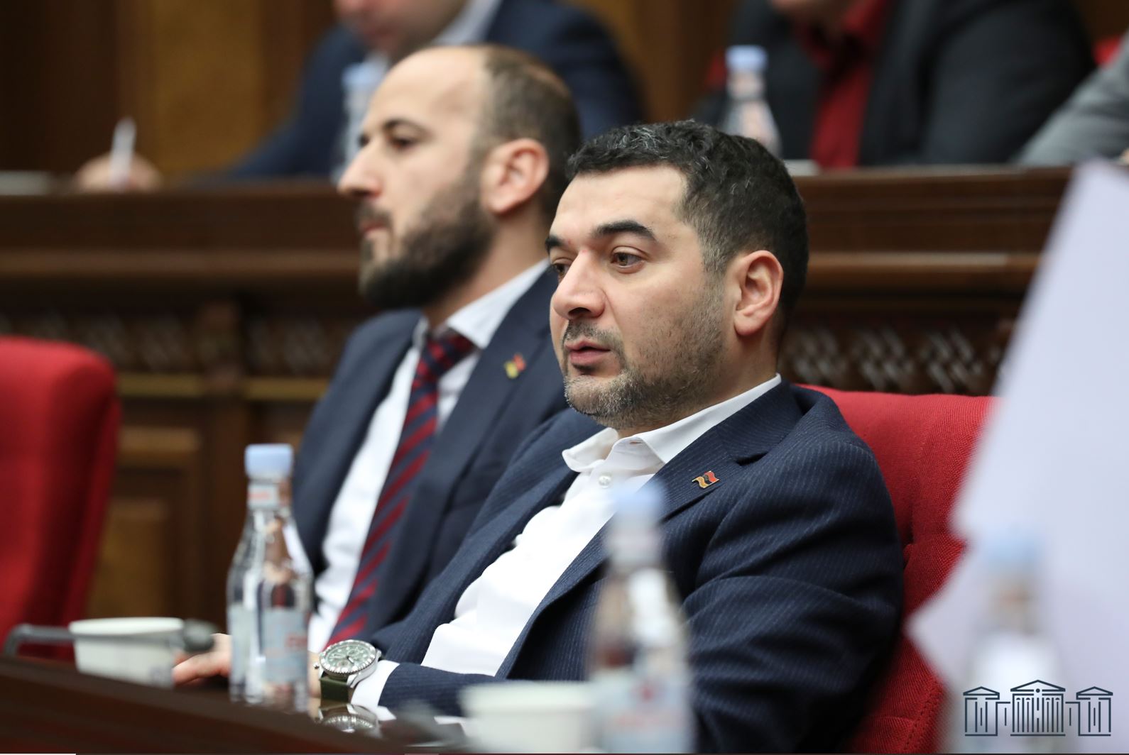Ձորաղբյորում եմ տուն գնել, ջուր չկա, 25 000 դոլարով տուն կա այդ փողոցի վրա, էկեք՝ առեք. Հրաչյա Հակոբյան