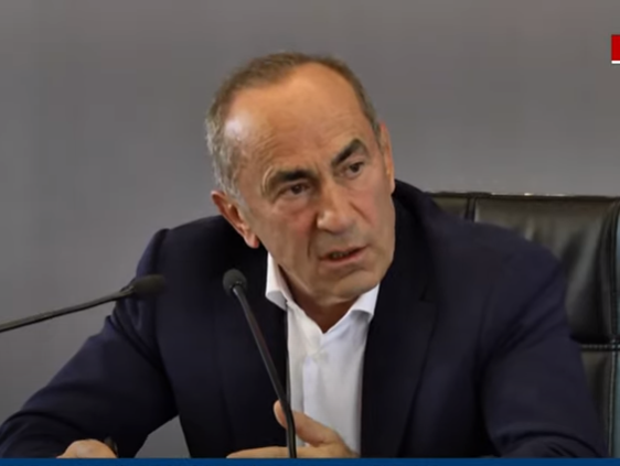 Մի քիչ ժամանակ անցնի, մեր ժողովուրդը սկսելու է մտածել, որ Ղարաբաղը ռուս-ադրբեջնական բանակցությունների տիրույթում է․ Քոչարյան
