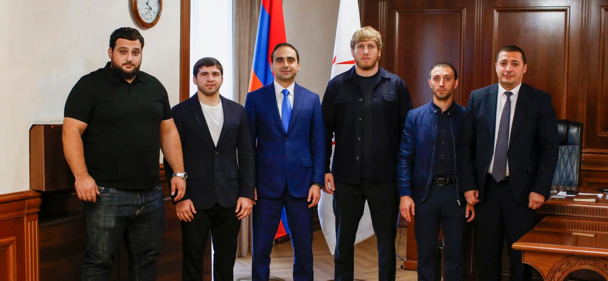 Երևանի քաղաքապետը պարգևատրել է Արթուր Ալեքսանյանին, Արթուր Դավթյանին, Մալխաս Ամոյանին և Վարազդատ Լալայանին