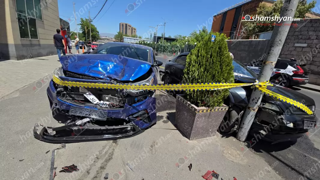 Երևանում «Kia»-ն վրաերթի է ենթարկել մորն ու որդուն, ապա բախվել կայանված «Opel»-ին. բժիշկները պայքարում են երեխայի կյանքի համար