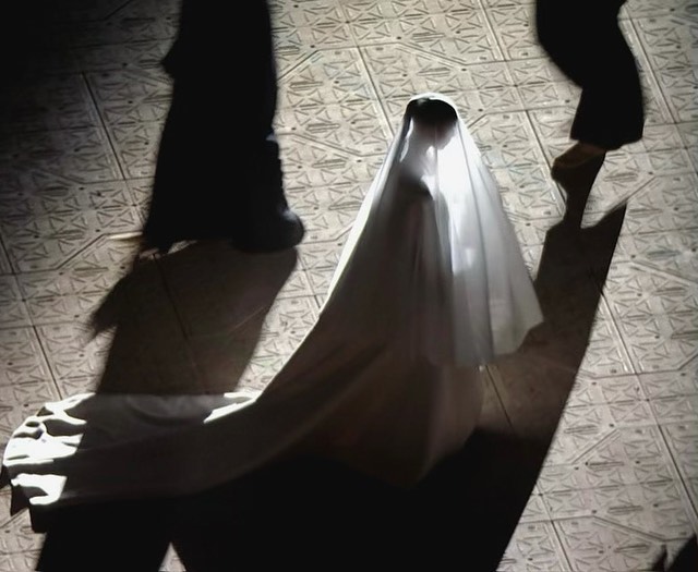 Քանյե Ուեսթի ալբոմի շնորհանդեսին Քիմ Քարդաշյանը հայտնվել է հարսանեկան զգեստով (տեսանյութ)