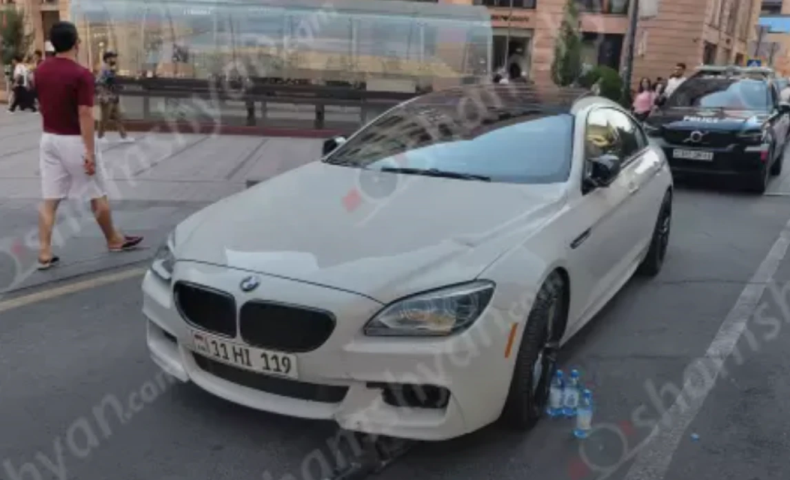 Հյուսիսային պողոտայում բախվել են «BMW»-ն ու ինքնագլորը. 15-ամյա տղան տեղափոխել է հիվանդանոց