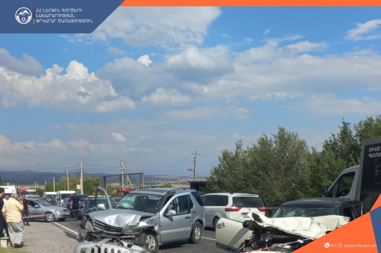 Մանրամասներ՝ Աշտարակ-Ագարակ ճանապարհի խոշոր ավտովթարից․ զոհ ու տուժածներ կան