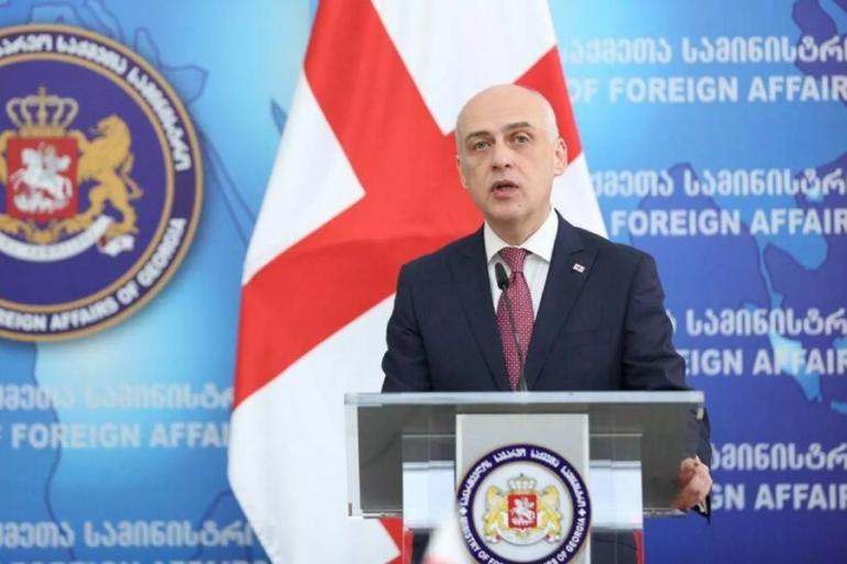 Վրաստանի դեսպանները շարունակում են, ի նշան բողոքի, հրաժարվել պաշտոններից