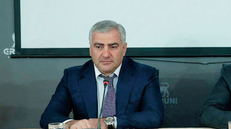 «Տաշիր գրուպը» մտադիր է գնել «Արմենիան»․ «Հրապարակ»