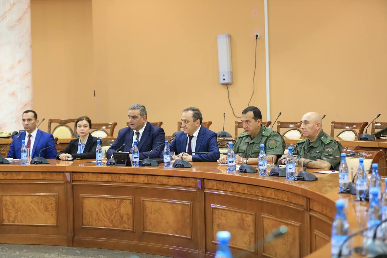 ՊՆ-ում ռազմական կցորդներին է ներկայացվել հայ-ադրբեջանական սահմանի օպերատիվ իրավիճակը