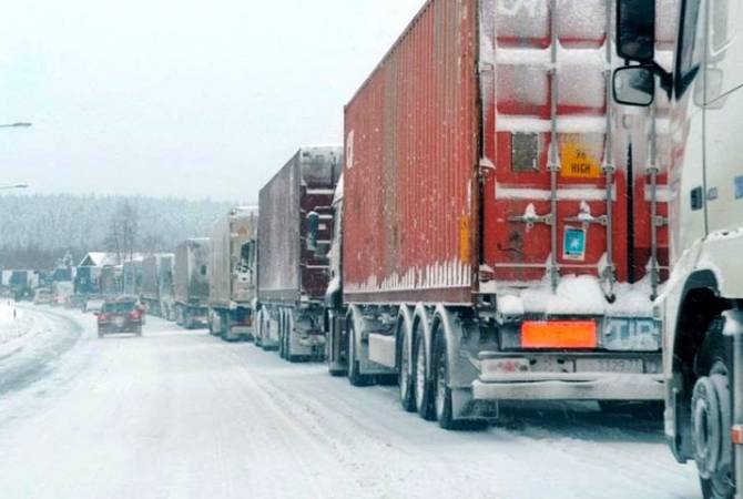 Ստեփանծմինդա-Լարսը փակ է բեռնատարների համար․ ռուսական կողմում կա մոտ 400 կուտակված բեռնատար