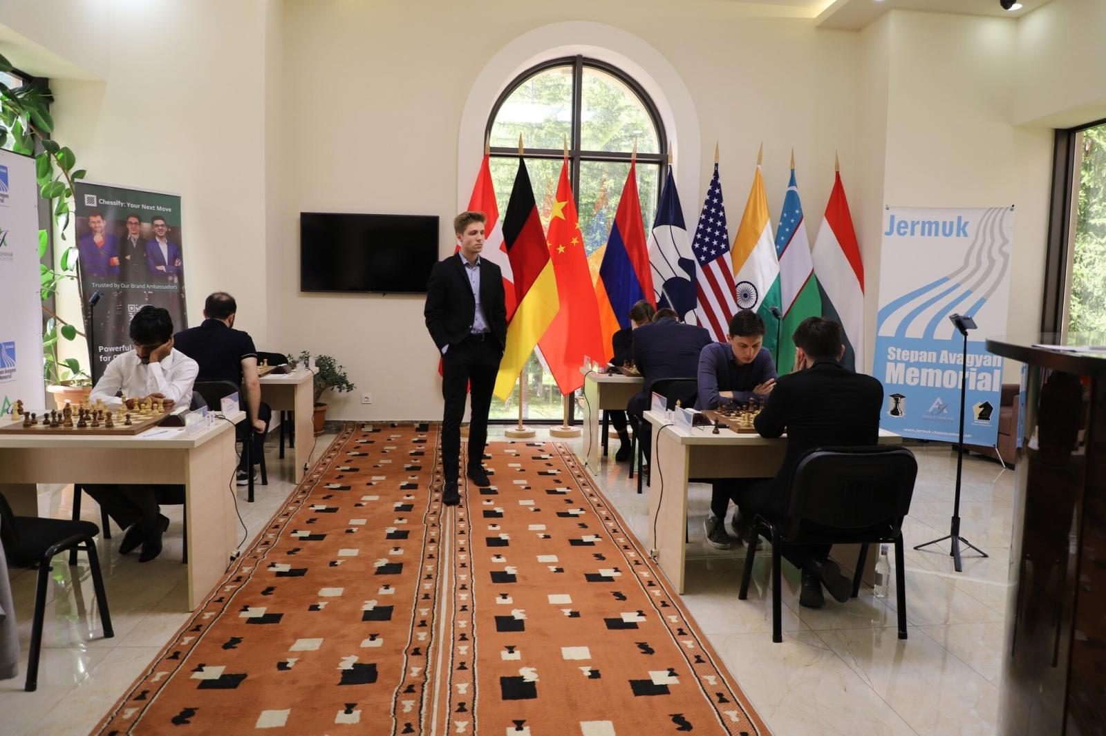 Ջերմուկում ընթանում է Ստեփան Ավագյանի շախմատի հուշամրցաշարը