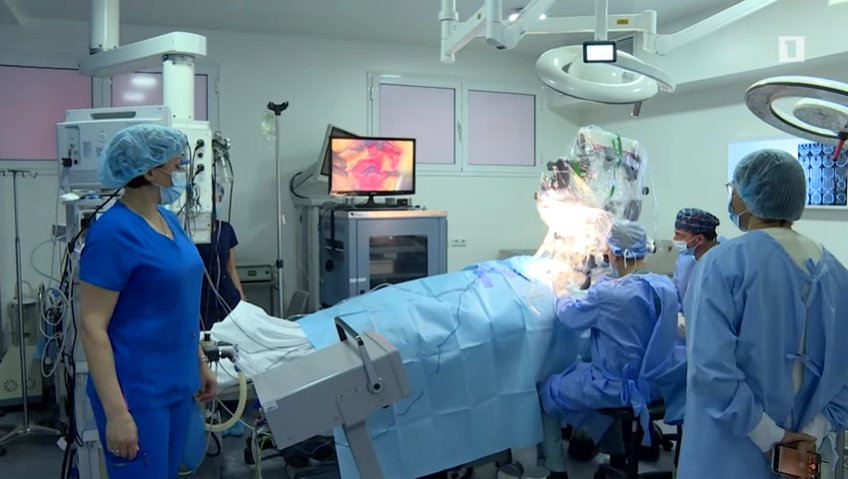Ֆրանսահայ բժիշկների «Առողջություն Հայաստան» կազմակերպությունը բացառիկ վիրահատություններ է անցկացնում