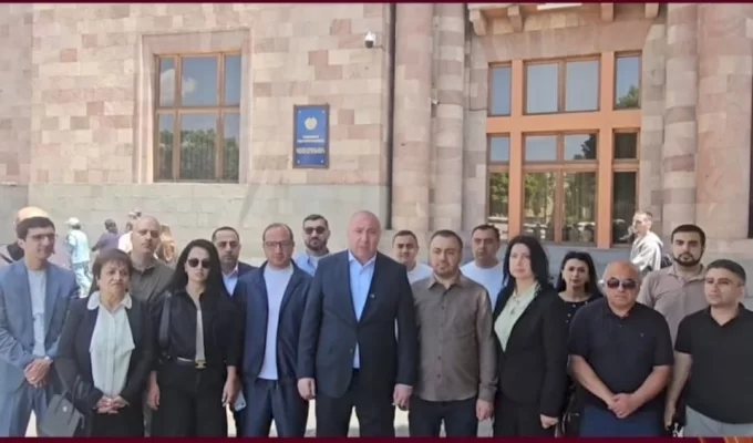 Պետք է հեռացնենք Նիկոլ Փաշինյանին, որպեսզի խուսափենք պատերազմից, պարտություններից, ավերածություններից. Թևանյան (տեսանյութ)