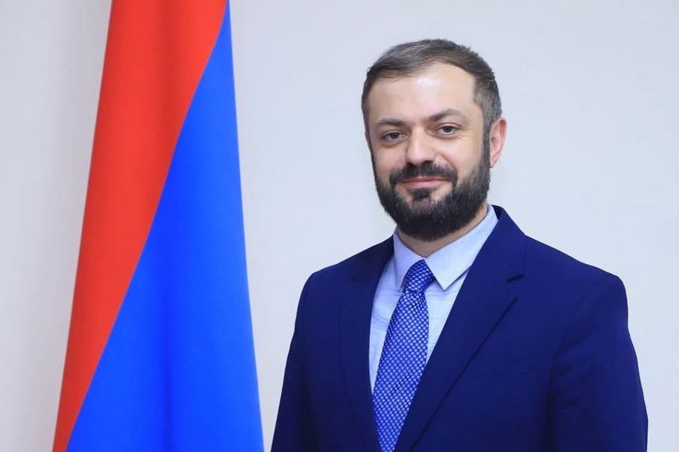 15,000 էլեկտրոմոբիլների քվոտայի մեջ 12,000-ը տրամադրվելու է ֆիզիկական անձանց և այն իրավաբանական անձանց, որոնք դիլեր չեն․ Պապոյան
