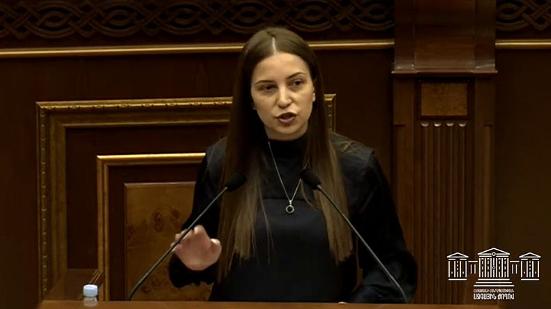 Մի կառուց չկա, որ մեզ կասի՝ Գորիս-Կապան ճանապարհով անցնելիս մեր հայրենակիցները ո՞ւմ պետք է ապավինեն․ Աննա Գրիգորյան