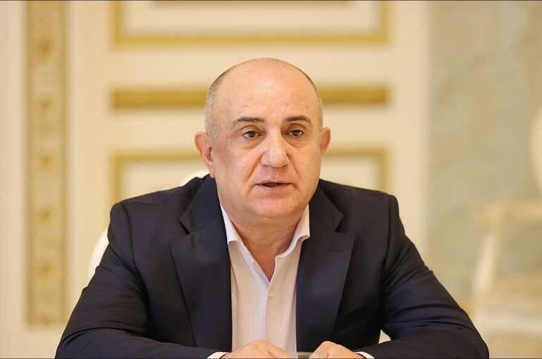 Создать Комитет по специальным программам и наделить его полномочиями вести переговоры с Азербайджаном: «Единая Родина»