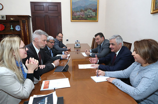 Փոխվարչապետն ընդունել է ՀԲ տարածաշրջանային տնօրենին