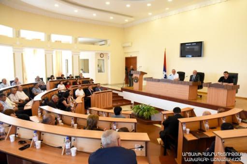ԱՀ նախագահը պատասխանել է ԱԺ պատգամավորների կողմից բարձրացված հարցերին