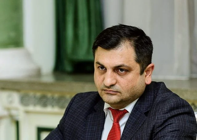 Զրահաբաճկոնների գնումը պայմանավորված է ՔԿ-ի զինվորական քննչական գլխավոր վարչության գործունեության առանձնահատկություններով. Աբրահամյան