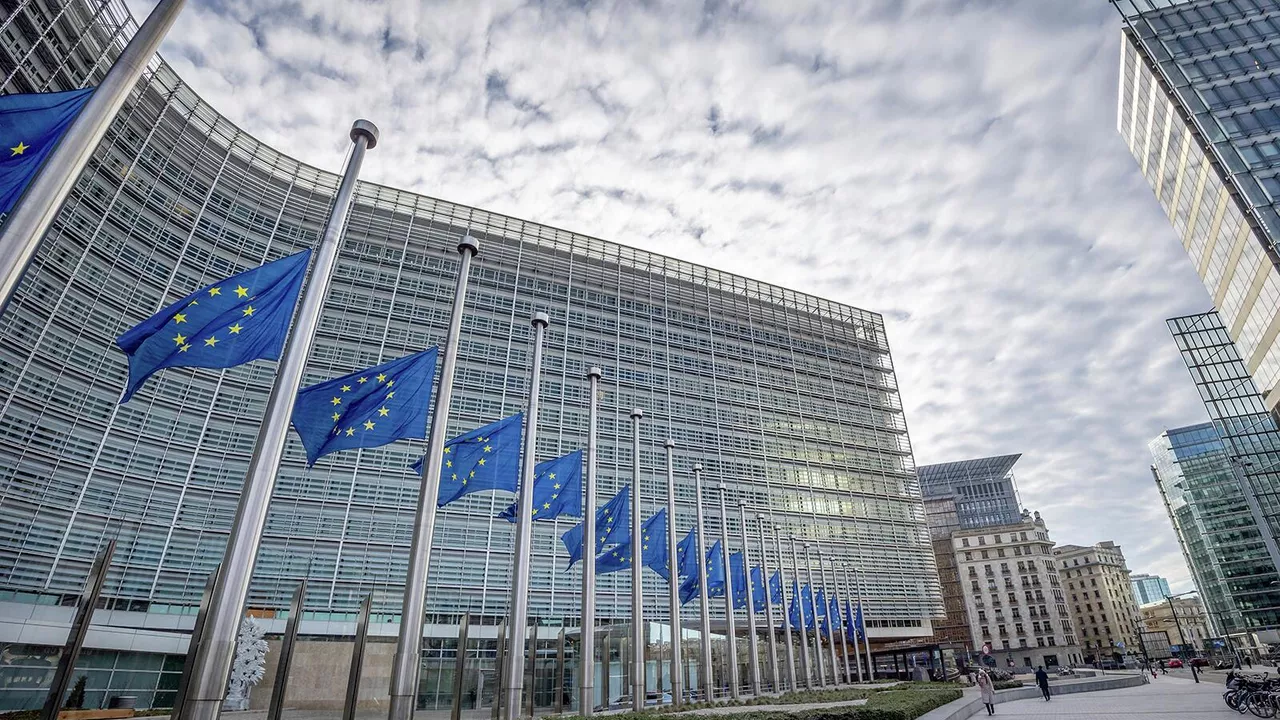 Главы МИД стран ЕС обсудят в Брюсселе переговоры между Ереваном и Баку