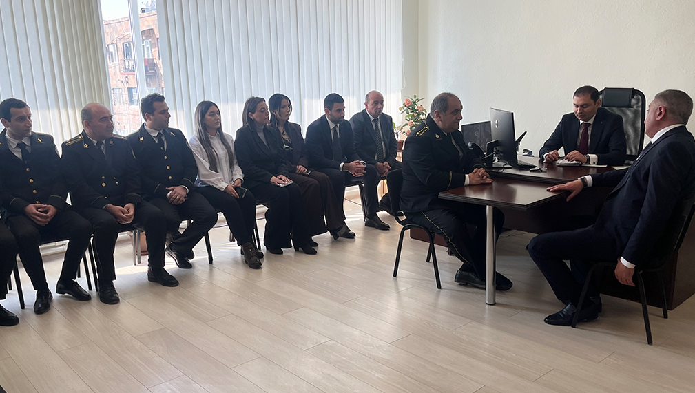 Գլխավոր հարկադիր կատարողն աշխատանքային այց է կատարել Հարկադիր կատարումն ապահովող ծառայության Արագածոտնի և Արմավիրի մարզային բաժիններ     