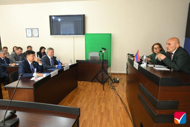 ԱՊՀ դիտորդները ԿԸՀ-ում ծանոթացել են ԱԺ ընտրությունների նախապատրաստական ընթացքին