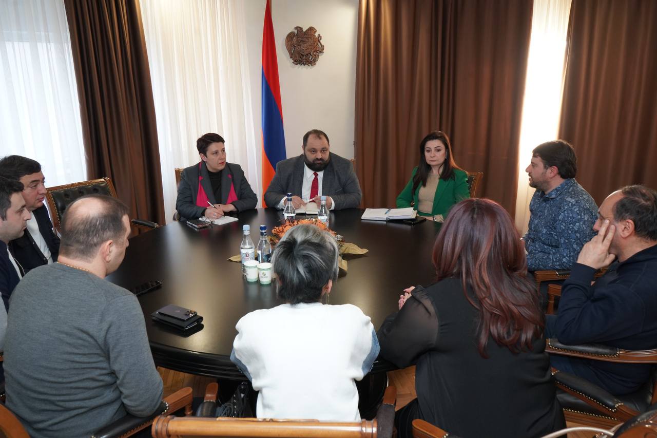 Էկոնոմիկայի նախարարի տեղակալն ընդունել է ոսկեգործության ոլորտում գործող մի շարք ՓՄՁ-ների ներկայացուցիչների