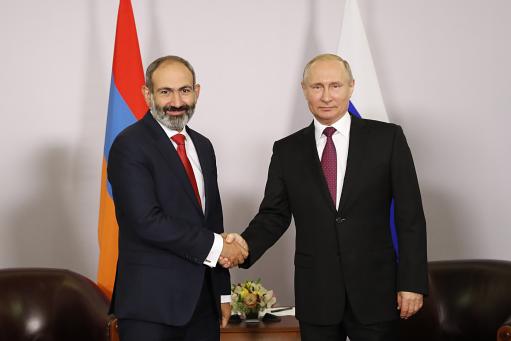 Путин и Пашинян детально обсудили тему Лачинского коридора, Москва продолжит переговоры