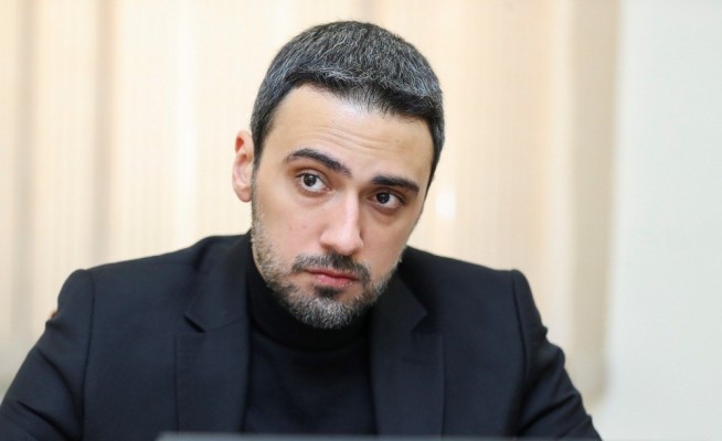 Հերթական սուտն էր տարածվում, և Սամվել Կարապետյանին թույլ չէին տվել տեսաուղերձով հանդես գալ. փաստաբան (տեսանյութ)