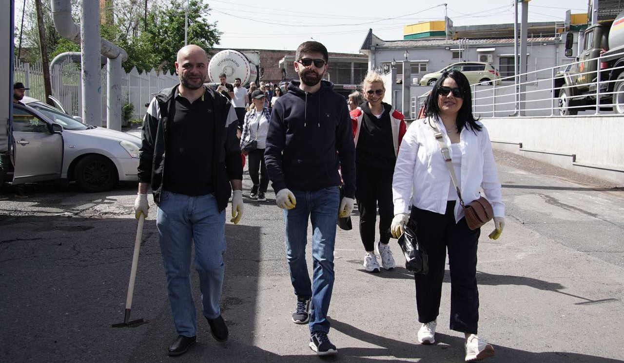 Էկոնոմիկայի նախարարի տեղակալները Երևանյան լճի տարածքում մասնակցել են համապետական շաբաթօրյակին