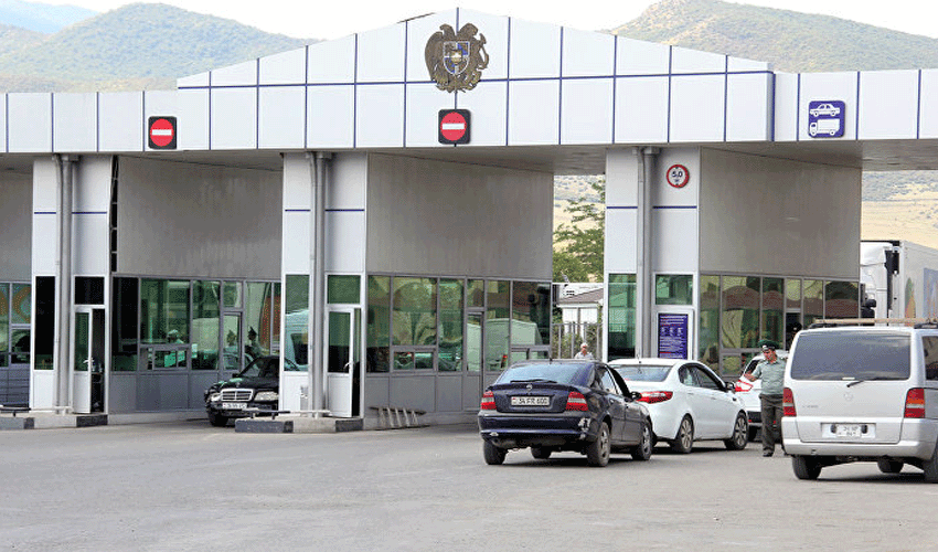 Հայ-վրացական սահմանով կանոնավոր բեռնափոխադրումներին զուգահեռ վերականգնվել է նաև ուղևորափոխադրումների հոսքը