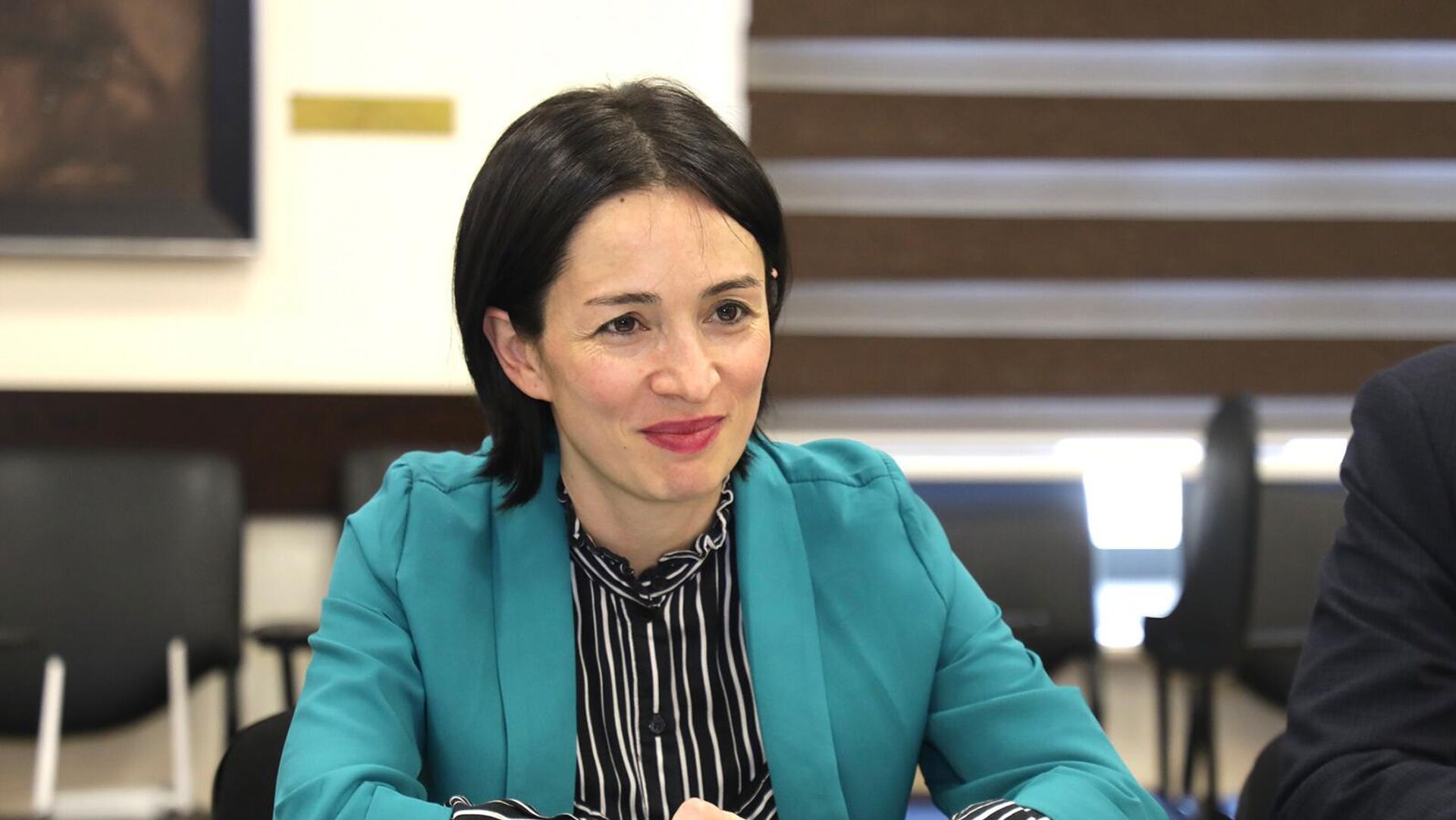 Անդրեասյանը դպրոցականներին հրավիրել է իր հետ միասին այցելել գիտական ինստիտուտներ և լաբորատորիաներ