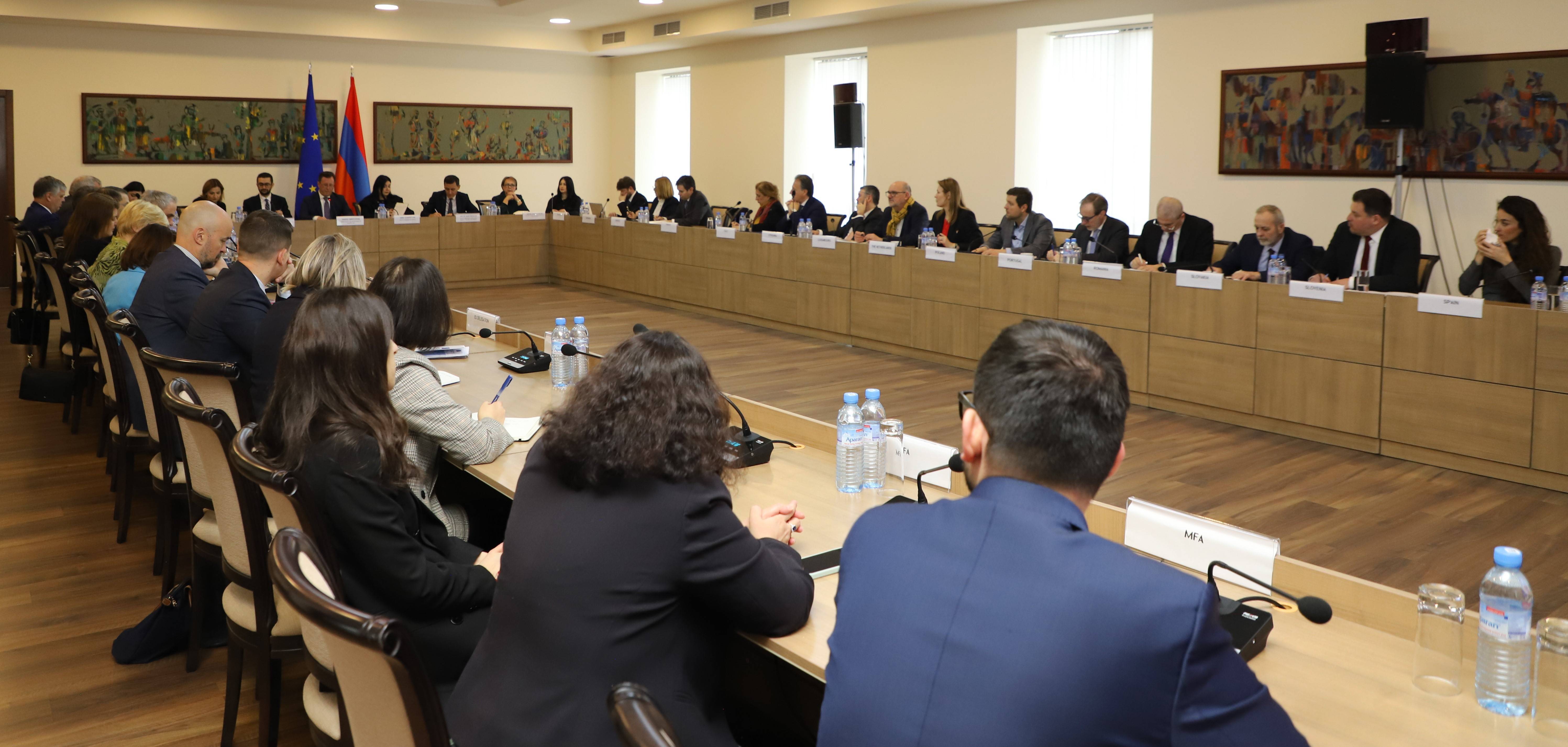 Հանդիպում Հայաստանում հավատարմագրված ԵՄ անդամ երկրների դիվանագիտական ներկայացուցչությունների ղեկավարների հետ