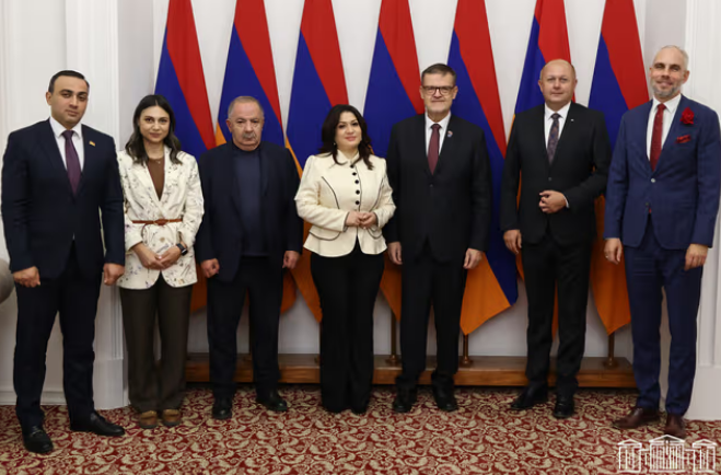 Չեխիայի Սենատի պատվիրակությանը հյուրընկալել են Աշխատանքի և բարեկեցության հարցերի մշտական հանձնաժողովում