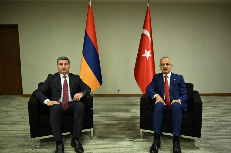 Գնել Սանոսյանը և Թուրքիայի տրանսպորտի և ենթակառուցվածքների նախարարը Ստամբուլում հանդիպում են ունեցել
