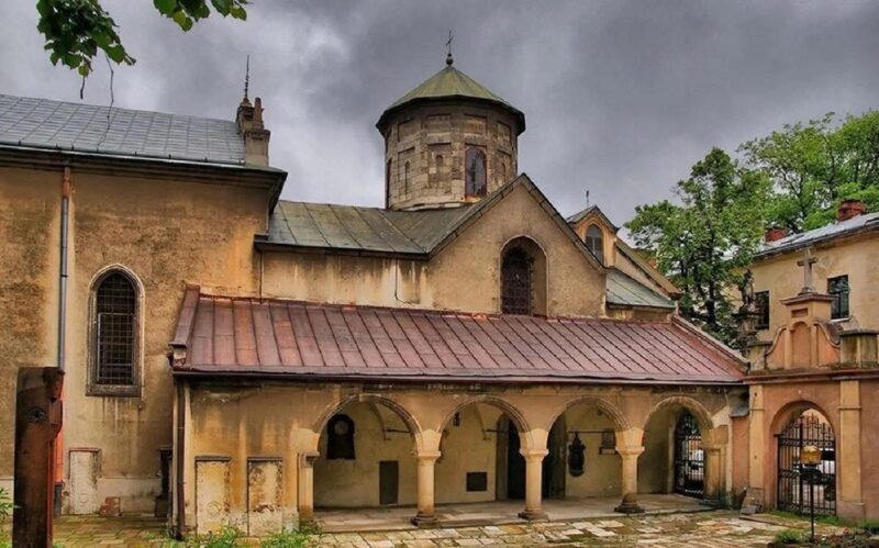 Խորագույն անհանգստություն ենք հայտնում մեր Սուրբ եկեղեցու ներսում կատարվող իրադարձությունների կապակցությամբ. Ուկրաինայի Հայոց թեմի քահանայից դաս