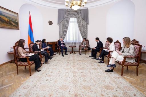 Փոխվարչապետը ԶՖԳ տնօրենի հետ քննարկել է ջրային ոլորտի արդյունավետ կառավարման խնդիրները