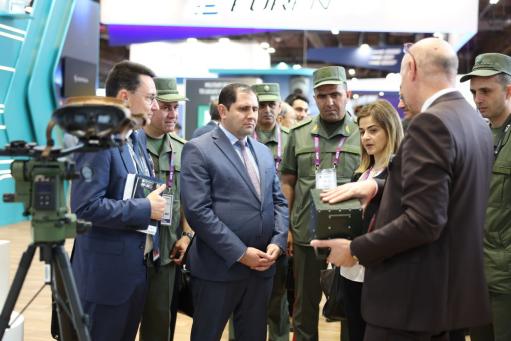 Ֆրանսիայում Պապիկյանը մասնակցել է EUROSATORY միջազգային ցուցահանդեսի բացման արարողությանը