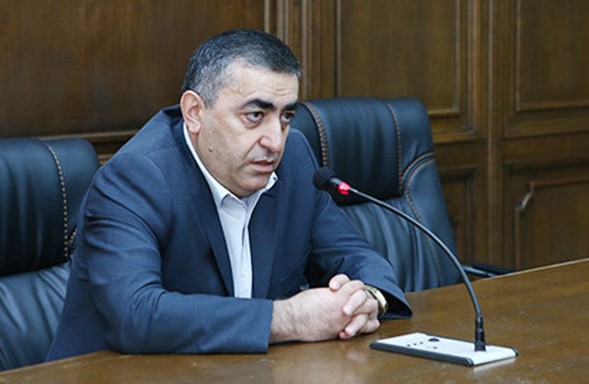 Բելառուսի նախագահի հայտարարությունը նոնսենս է, բայց դրա պատճառները Հայաստանը պետք է փնտրի իր մեջ. Արմեն Ռուստամյան