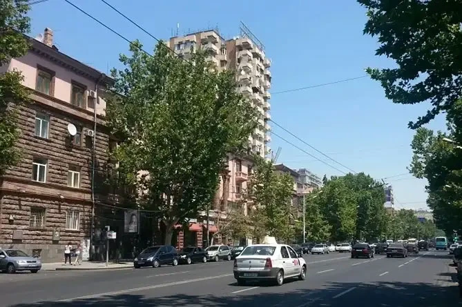 Երևանում Անտառային փողոցի մի հատվածում երթևեկությունը կդառնա միակողմանի
