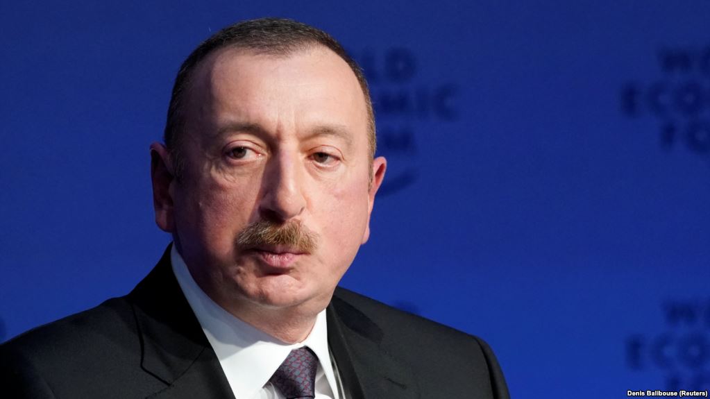Алиев заявил, что положительно оценивает итоги переговоров по Карабаху в Москве