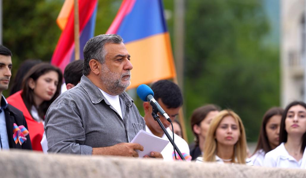 Հիշելու ենք մեր հաղթանակները և կերտելու ենք նոր հաղթանակներ. Ռուբեն Վարդանյանը՝ Ստեփանակերտում տեղի ունեցած հանրահավաքին