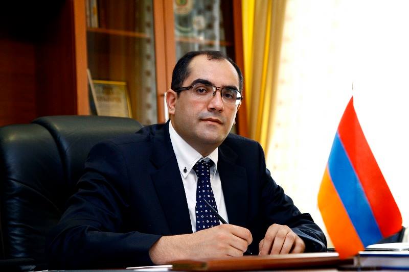 Հրաչյա Ռոստոմյանը դատարկաբանություն է անվանել Դալալոյանին և Դանիելյանին ՀՀ հավաքականներ հրավիրելու մասին լուրերը