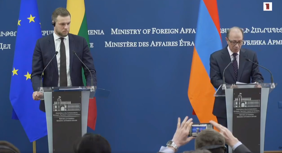 Հայաստանի և Լիտվայի ԱԳ նախարարներ Արա Այվազյանի և Գաբրիելյուս Լանդսբերգիսի համատեղ ասուլիսը․ ուղիղ