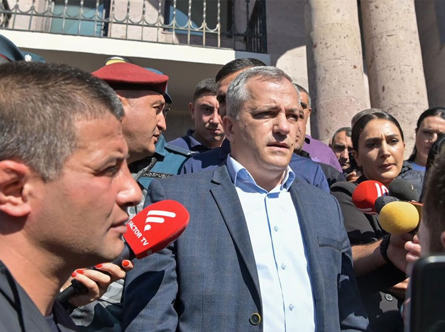 Արցախցիները բոլոր իրավունքներն ունեն մասնակցելու իրենց իսկ նախընտրած շարժմանը. Շահրամանյան