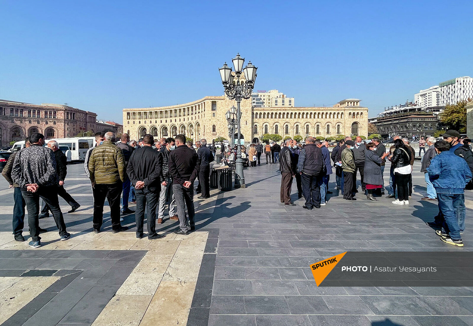 Жители Гадрута и Шуши требуют от Армении предоставить им статус беженца